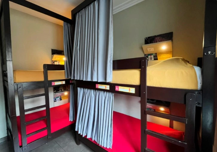 6-POD ENSUITE DORM SHARED