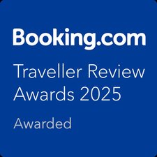 Booking Traveler Review Award 2025 awarded to Pariwana Hostels.